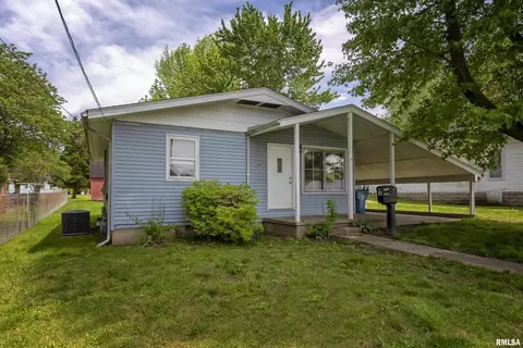 1407 N Grand Ave, Johnston City, IL 62951