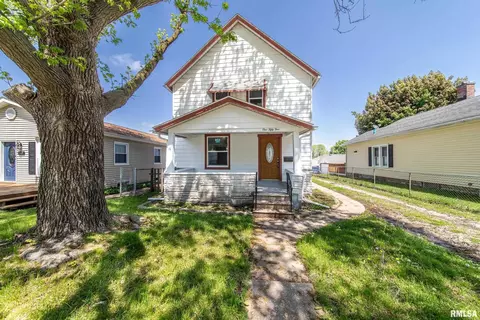 155 17th Ave, East Moline, IL 61244