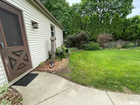 2744 11th Ave, Moline, IL 61265 photo 7