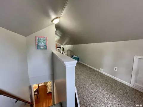 105 9th St, Carmi, IL 62821 photo 24