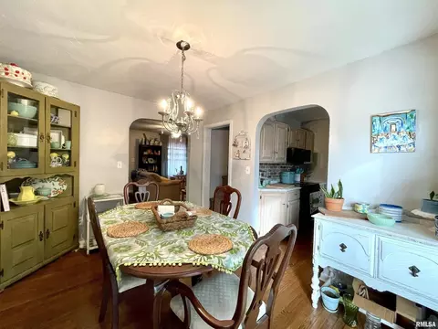 105 9th St, Carmi, IL 62821 photo 12
