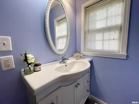 105 9th St, Carmi, IL 62821 photo 20