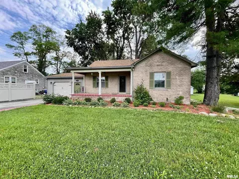 105 9th St, Carmi, IL 62821 photo 4