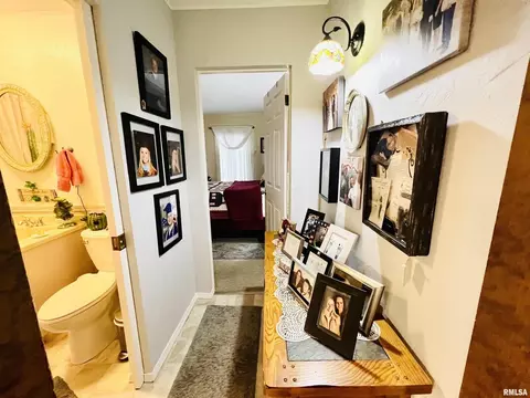 1204 E Parham St, Marion, IL 62959 photo 12