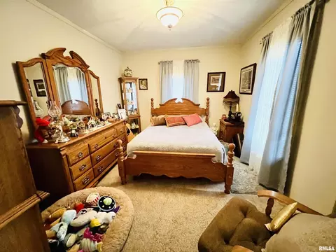 1204 E Parham St, Marion, IL 62959 photo 8