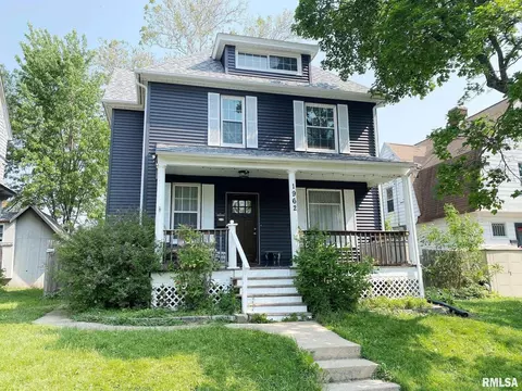 1962 Walling Ct, Davenport, IA 52803