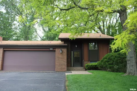4838 6th Avenue Dr, Moline, IL 61265