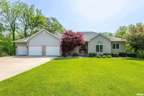 9429 84th Street Ct W, Taylor Ridge, IL 61284