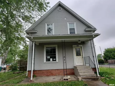 86 N Pleasant Ave, Galesburg, IL 61401