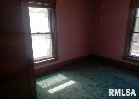 307 Baltimore St, Waterloo, IA 50701 photo 15