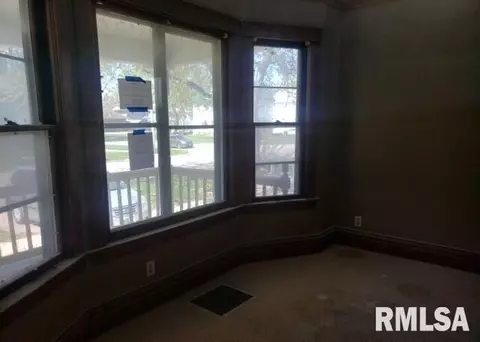 307 Baltimore St, Waterloo, IA 50701 photo 9