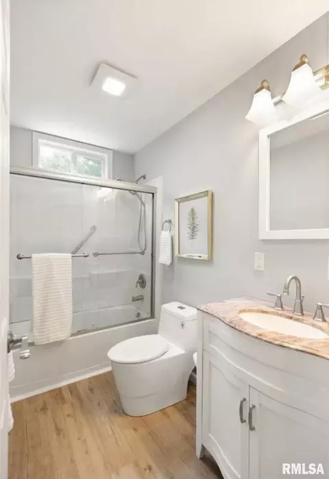 110 N 2nd St, Camp Point, IL 62320 photo 6