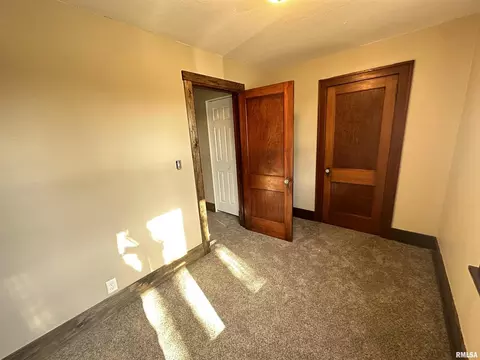 436 12th St, Silvis, IL 61282 photo 23