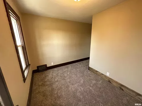 436 12th St, Silvis, IL 61282 photo 21
