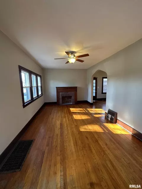 436 12th St, Silvis, IL 61282 photo 15