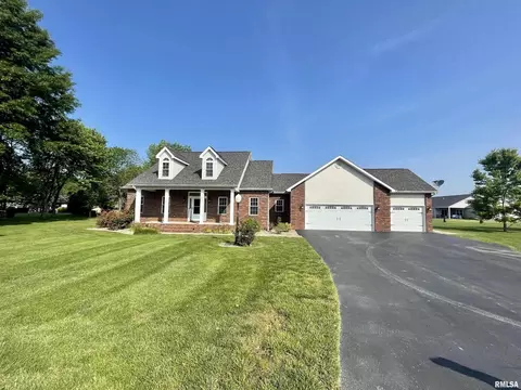 204 Cora Mae Ct, Carterville, IL 62918