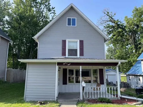 808 8th Ave, Fulton, IL 61252
