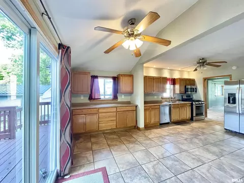 808 8th Ave, Fulton, IL 61252 photo 9