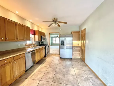808 8th Ave, Fulton, IL 61252 photo 8