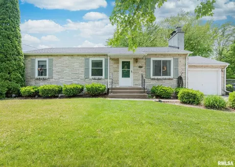 2507 E 46th St, Davenport, IA 52807