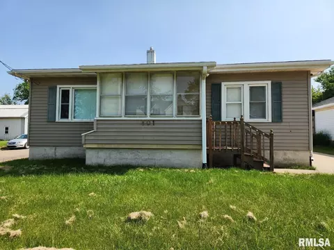 801 W Division St, Kewanee, IL 61443
