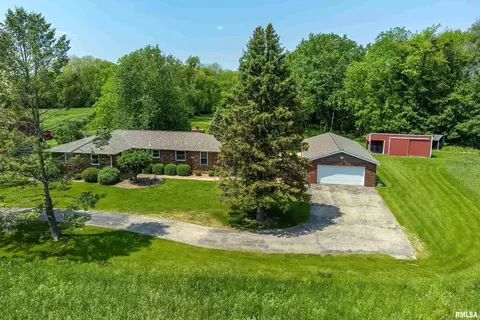 9805 239th St N, Port Byron, IL 61275