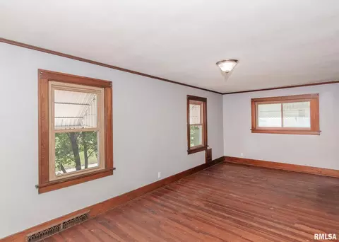 1325 27th St, Moline, IL 61265 photo 34