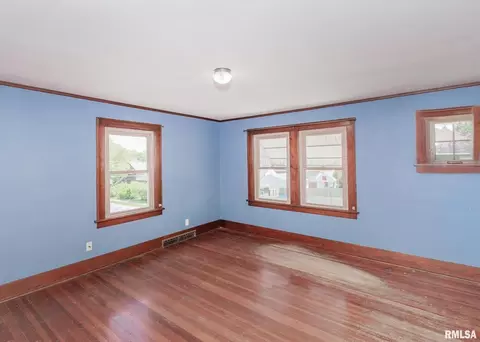 1325 27th St, Moline, IL 61265 photo 23