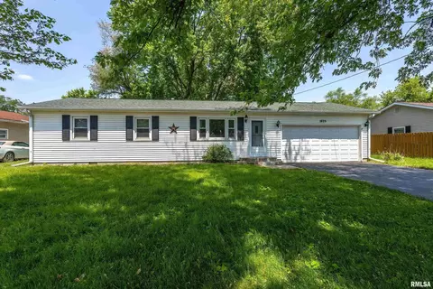 1825 28th Ave, East Moline, IL 61244