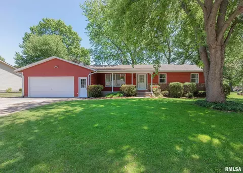 720 Bluebird Ct, Geneseo, IL 61254