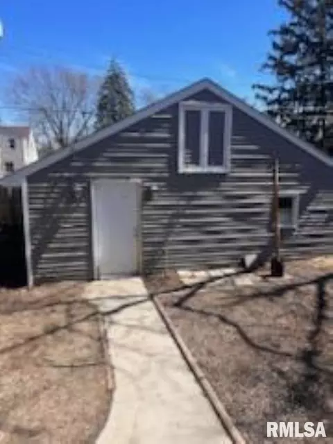 1186 26th St, Moline, IL 61265 photo 9