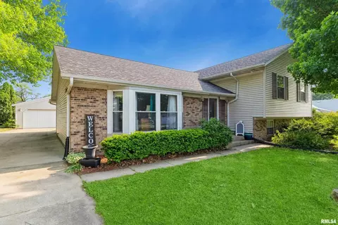 402 7th Ave, Colona, IL 61241