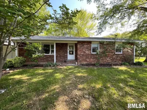 1 Concord Cir, De Soto, IL 62924