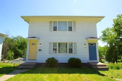 1105-1107 Tremont Ave, Davenport, IA 52803