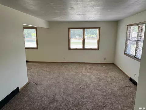4535 12th Ave, Moline, IL 61265 photo 3