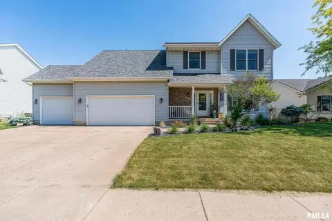 3915 Raleigh Ave, Bettendorf, IA 52722