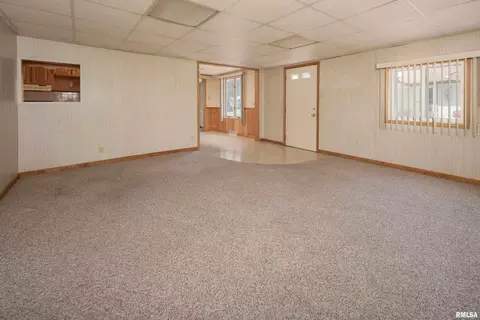 2403 11th St, Silvis, IL 61282 photo 11