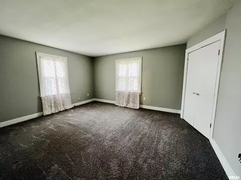 3206 4th St, Moline, IL 61265 photo 8