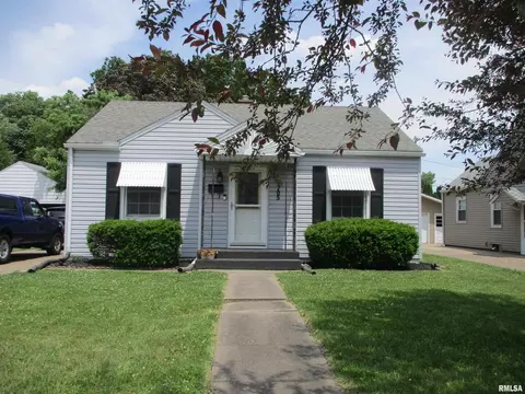 4705 11th Ave #B, Moline, IL 61265