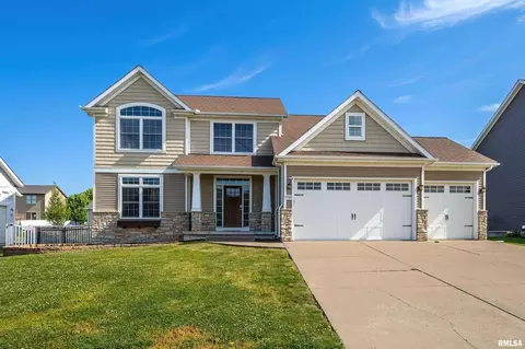1920 E 61st Cir, Davenport, IA 52807