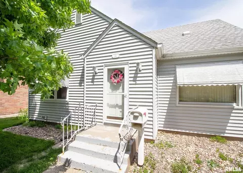 541 28th Ave, Moline, IL 61265 photo 2