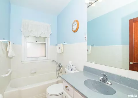 541 28th Ave, Moline, IL 61265 photo 16