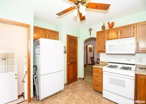 541 28th Ave, Moline, IL 61265 photo 6