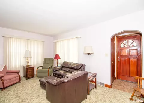 541 28th Ave, Moline, IL 61265 photo 9