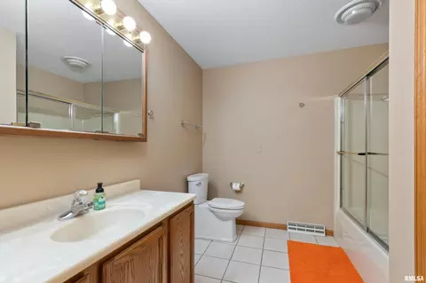 3223 12th Ave, Moline, IL 61265 photo 17