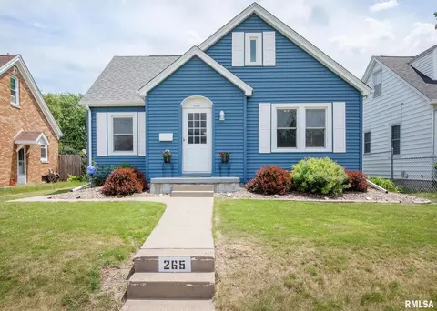 265 6th St, Silvis, IL 61282