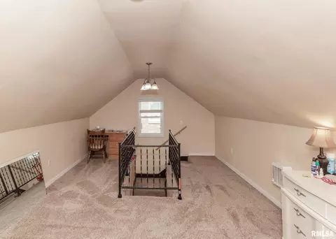 265 6th St, Silvis, IL 61282 photo 18