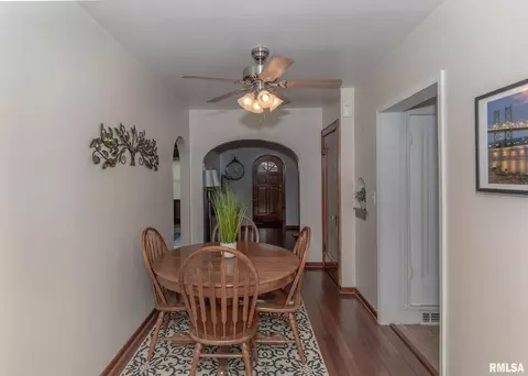 265 6th St, Silvis, IL 61282 photo 7