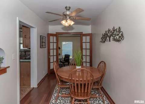265 6th St, Silvis, IL 61282 photo 6