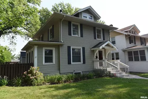 704 E Central Park Ave, Davenport, IA 52803